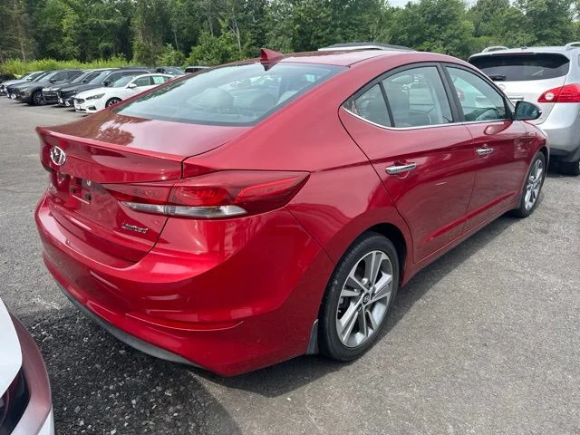 Used 2017 Red Hyundai Limited image 4