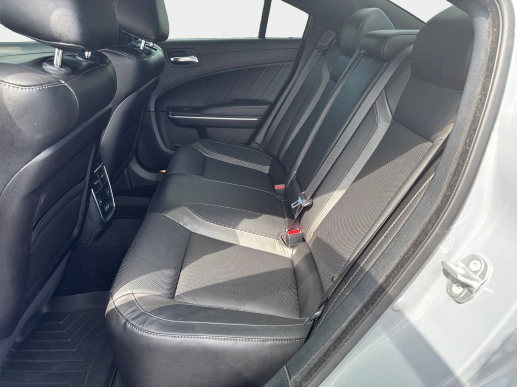 Used 2022 Gray Dodge SXT image 10