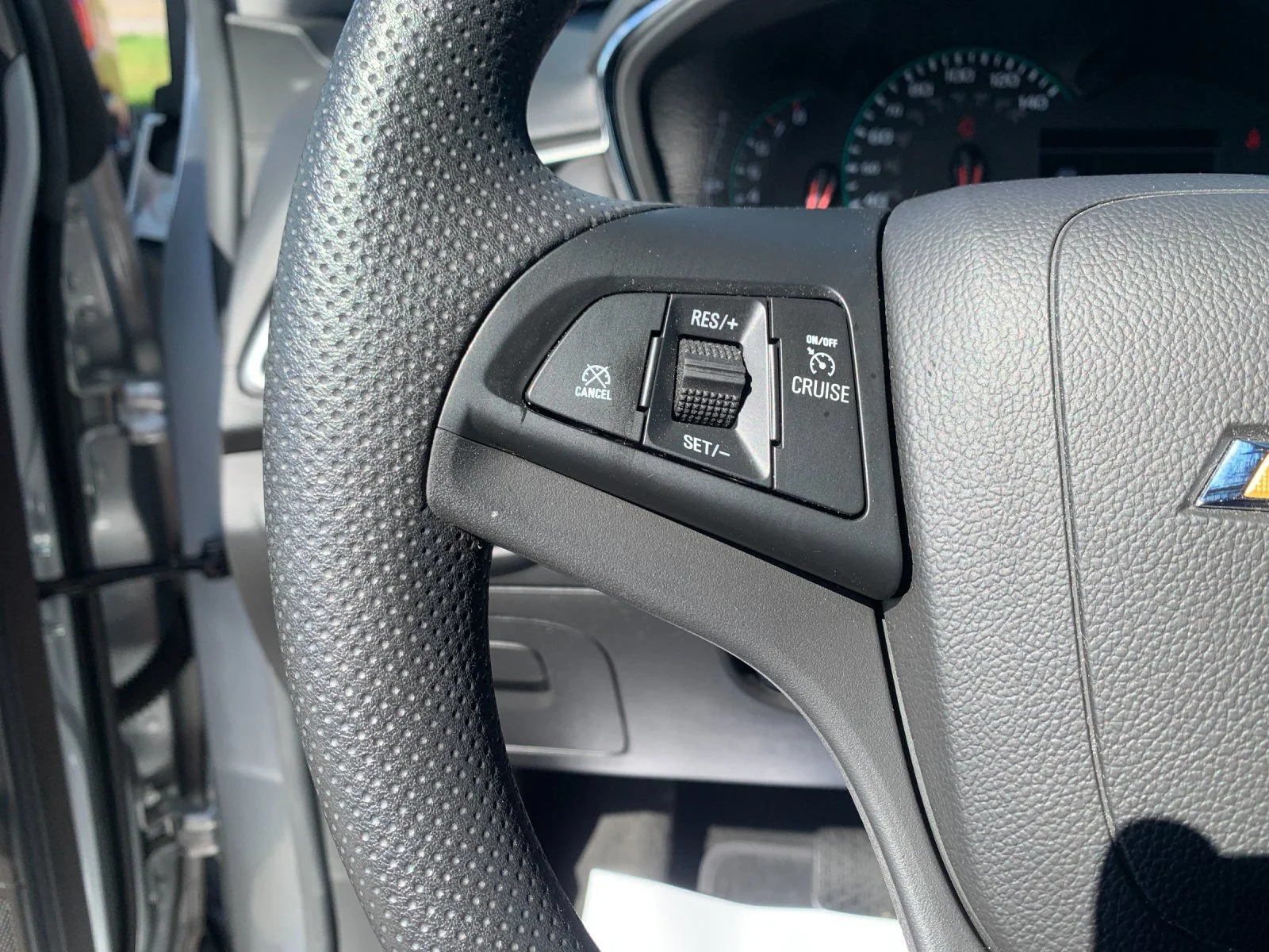 Used 2022 Silver Ice Metallic Chevrolet LS image 26