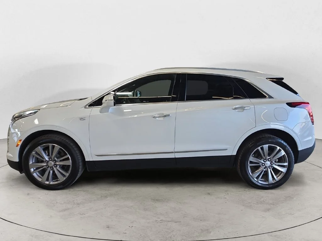 Used 2025 Crystal White Tricoat Cadillac Premium Luxury image 12