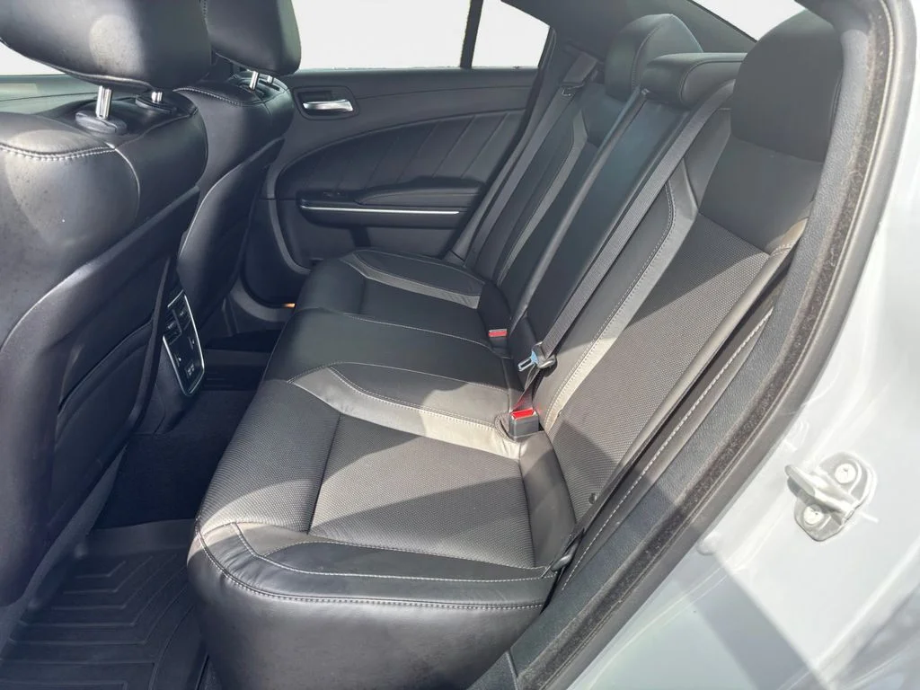Used 2022 Gray Dodge SXT image 10