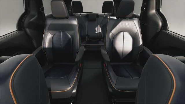 New 2027 Bright White Clear-Coat Exterior Paint Chrysler Pinnacle image 3