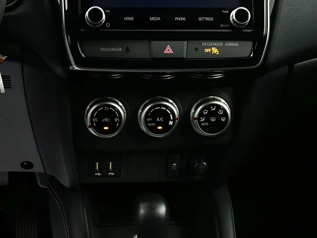 New 2026 Mercury Gray Metallic Mitsubishi S image 13