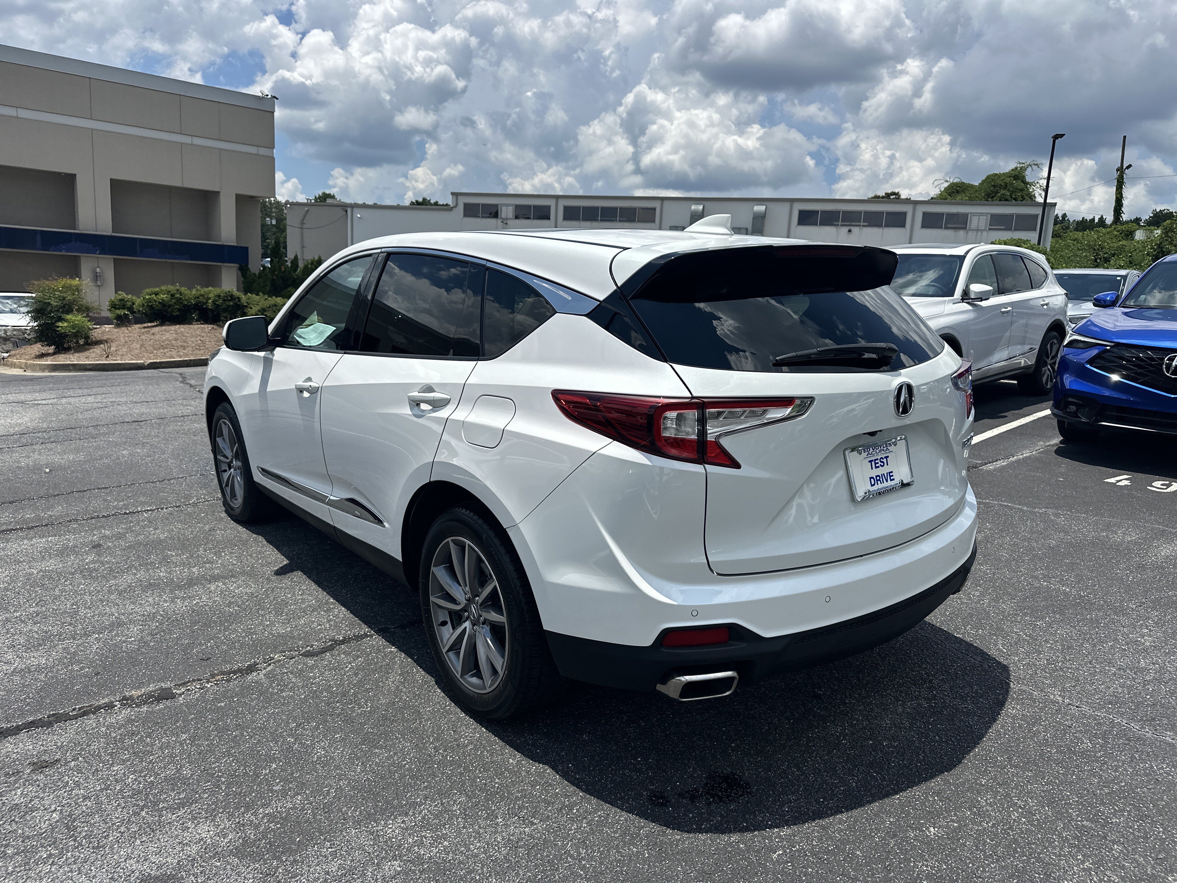 Used 2023 Platinum White Pearl Acura w/Technology Package image 7
