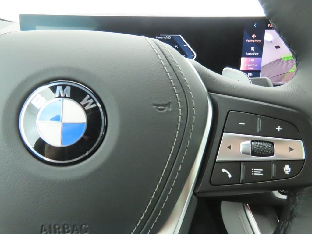 Used 2026 Green Metallic BMW xDrive40i image 12