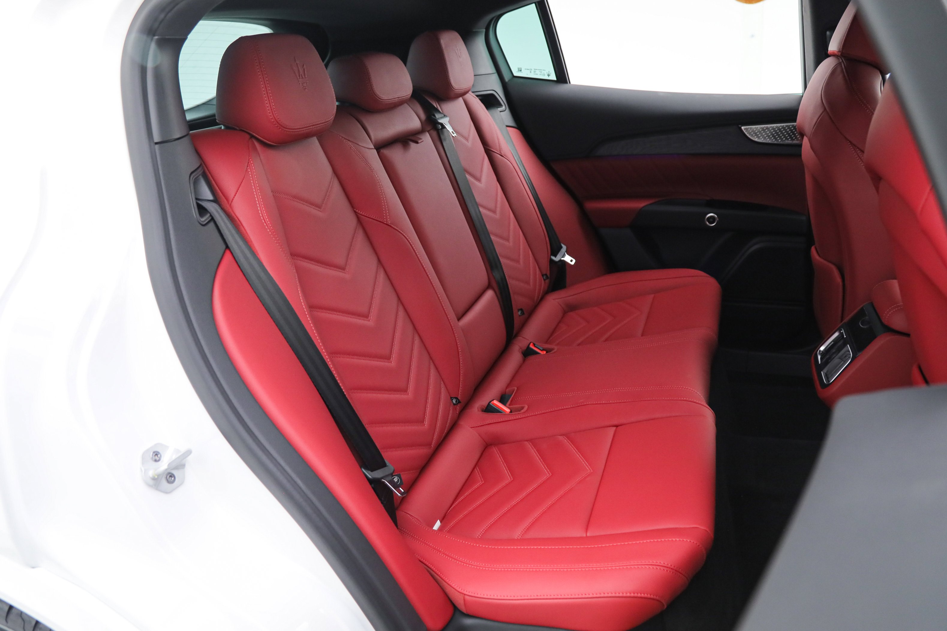 2026 Maserati Grecale Modena V6 - Photo 13