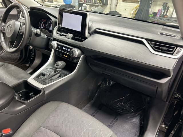 Used 2024 Midnight Black Metallic Toyota XLE image 28
