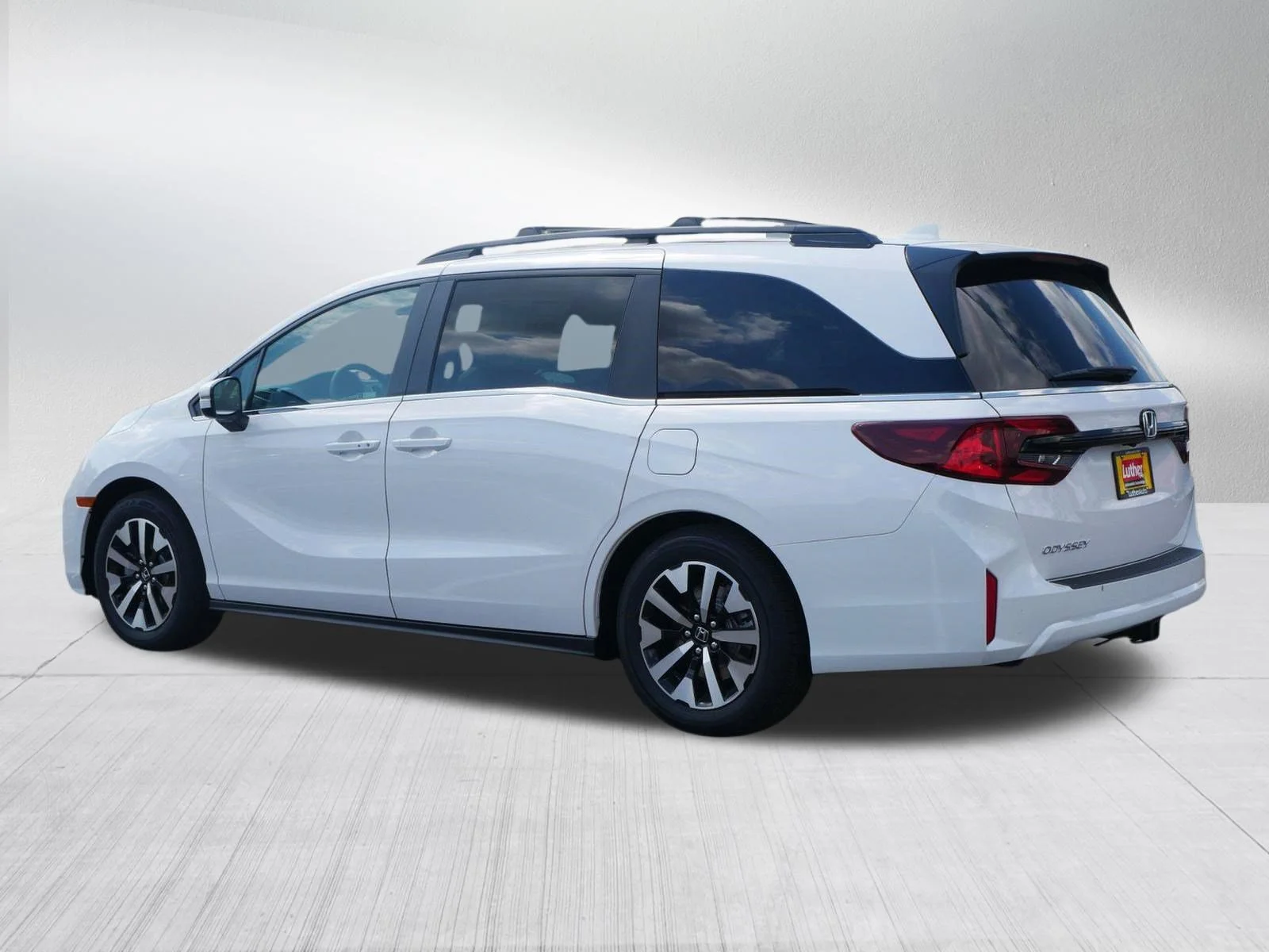 New 2026 Platinum White Pearl Honda EX-L image 5