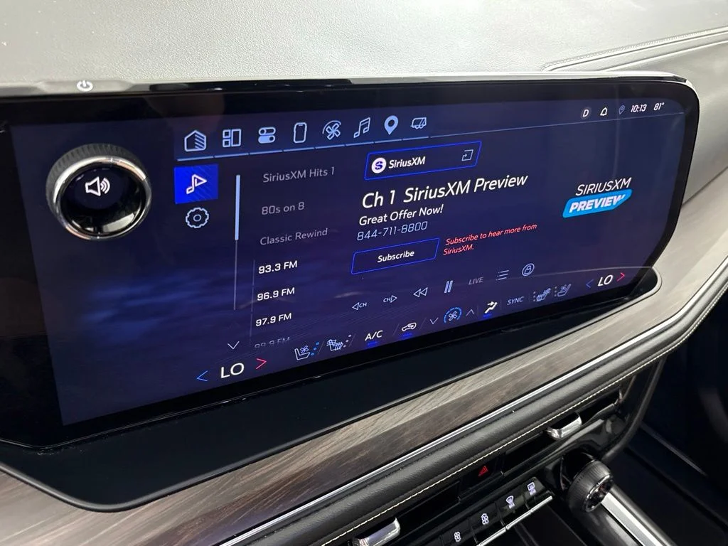 Used 2025 Gray Chevrolet Premier image 41