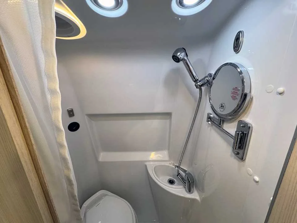 New 2026 SILVER AIRSTREAM  image 34