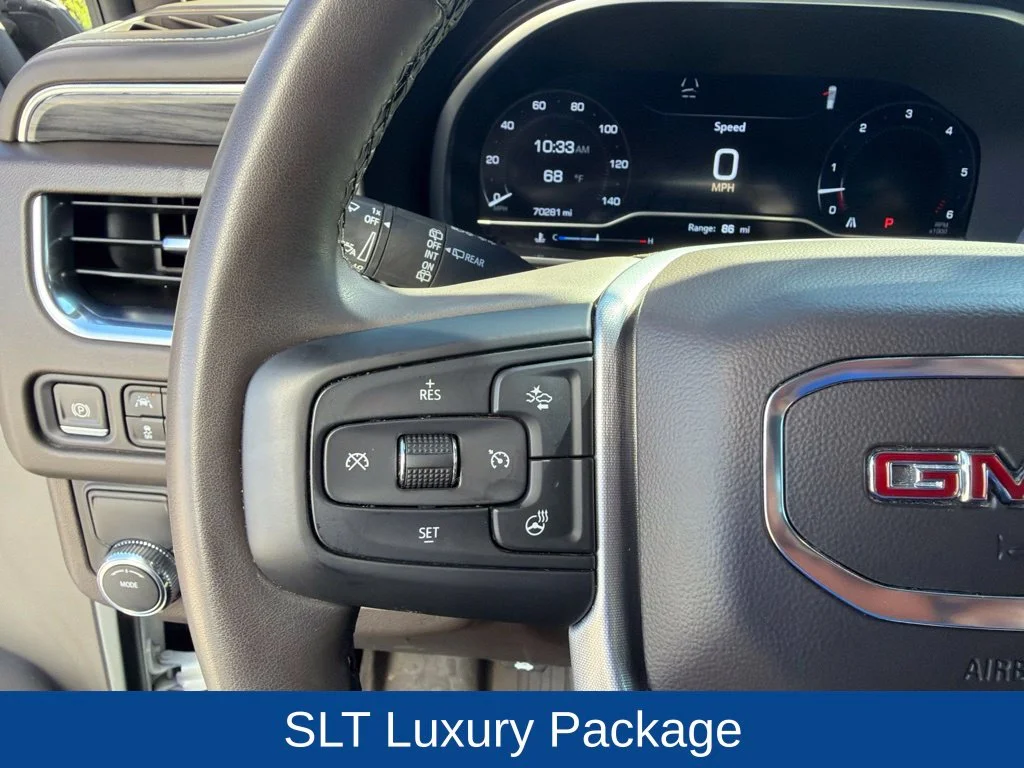 Used 2023 White GMC SLT image 21