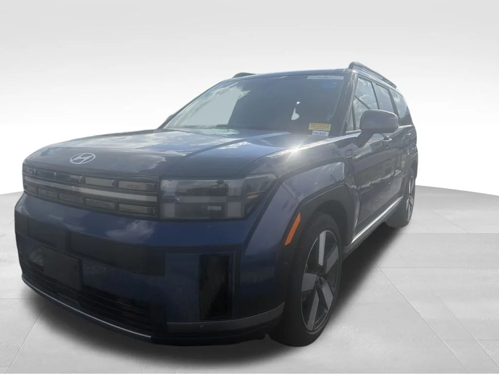 Used 2025 Blue Hyundai Limited image 2