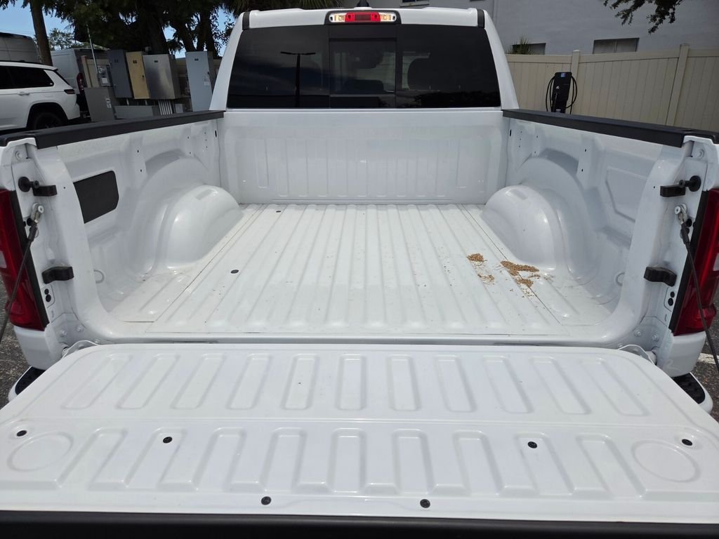 New 2026 Bright White Clearcoat RAM Big Horn/Lone Star image 9