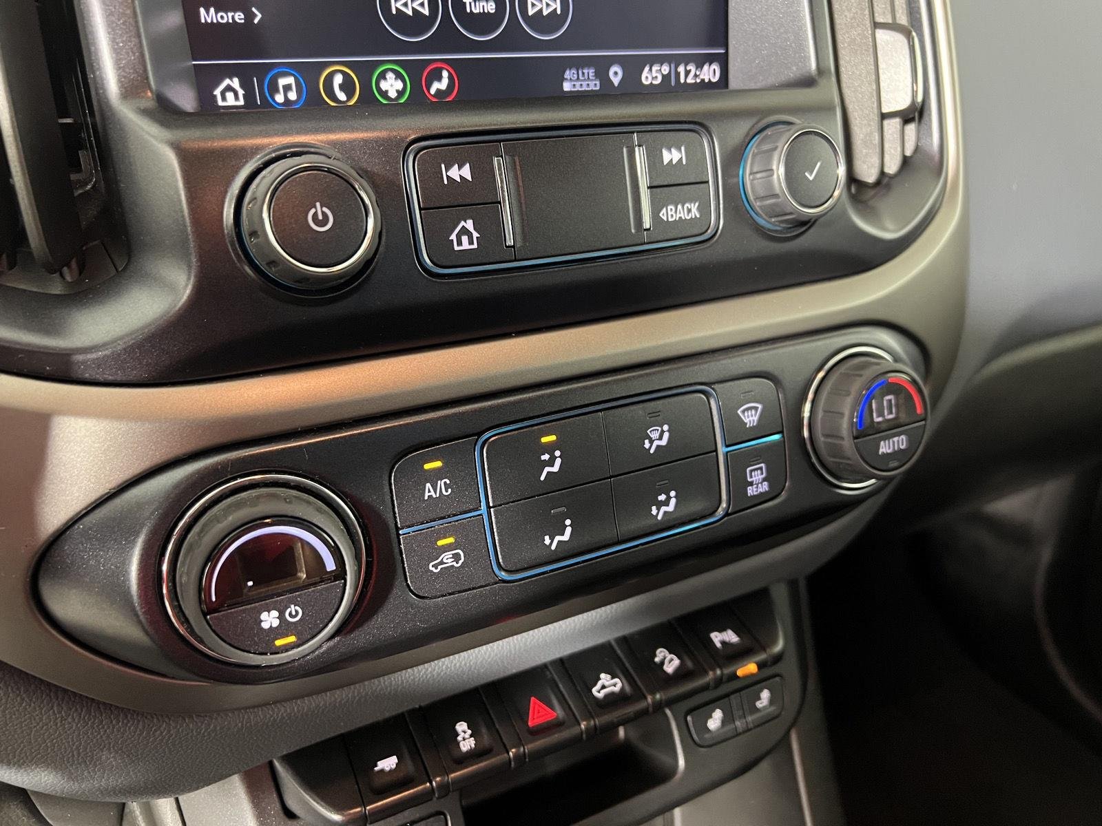 Used 2022 Black Chevrolet 4WD Z71 image 18