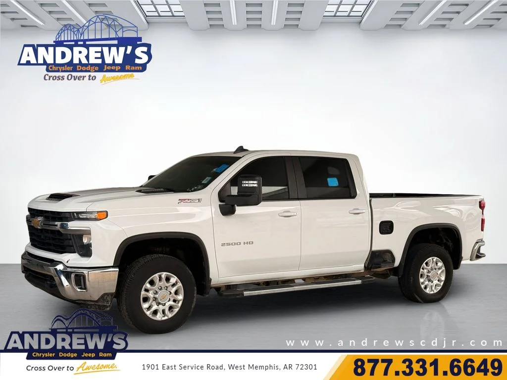 2024 Chevrolet Silverado HD's photo