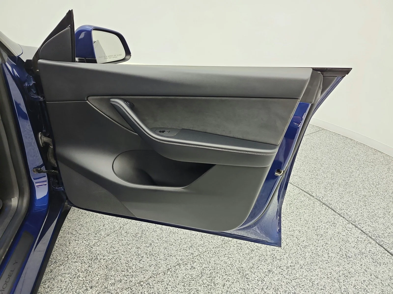 Used 2021 Deep Blue Metallic Tesla Performance AWD image 18