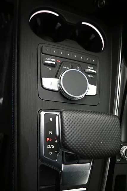 Used 2019  Audi Premium Plus image 12