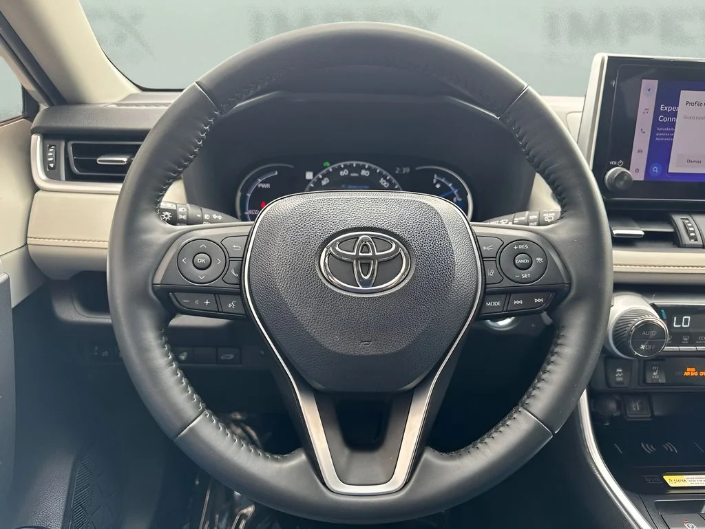 Used 2023 Beige Toyota XLE Premium image 14