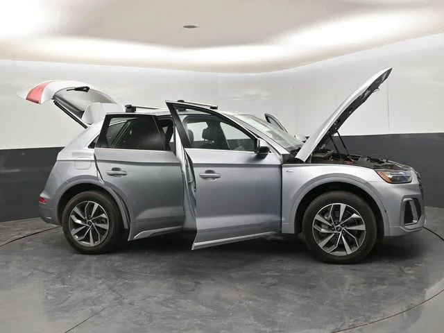 Used 2024  Audi 45 S line Premium image 35