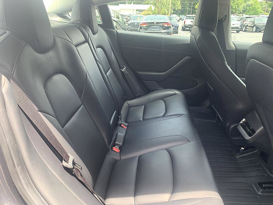 Used 2022 Midnight Silver Metallic Tesla Long Range image 21