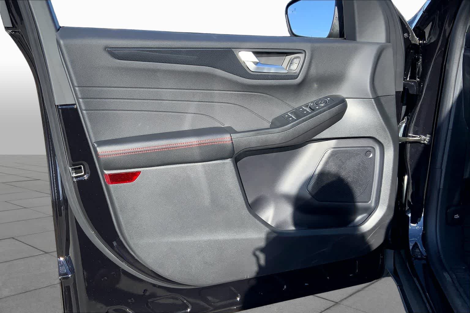 New 2026 Agate Black Metallic Ford ST-Line image 10