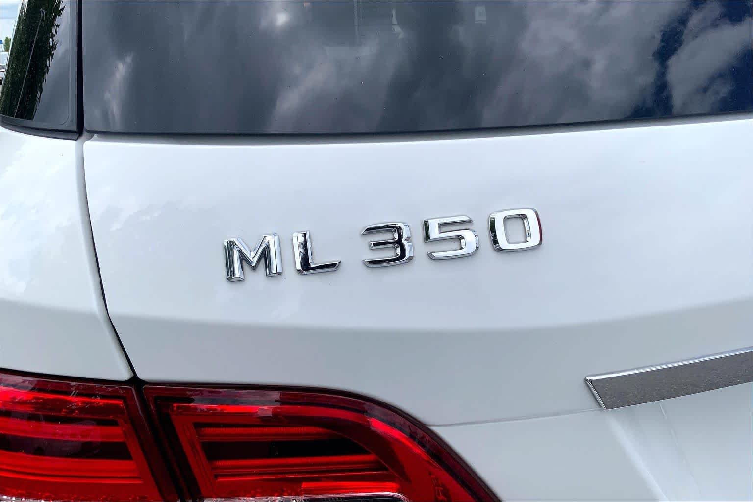 Used 2015 Polar White Mercedes-Benz ML 350 image 31