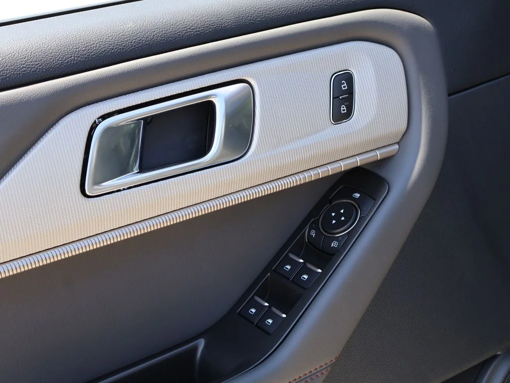 New 2026 Carbonized Gray Metallic Ford Active image 23
