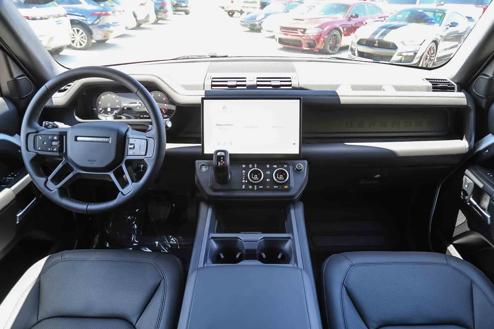 New 2026 Fuji White Land Rover X-Dynamic SE image 10