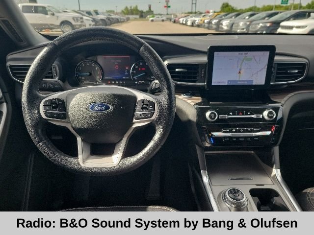 Used 2023 Black Metallic Ford Limited image 4
