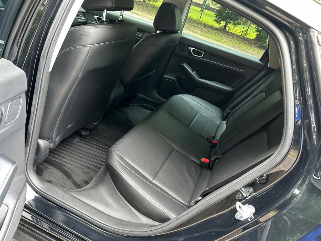 Used 2023 Black Honda EX-L image 27