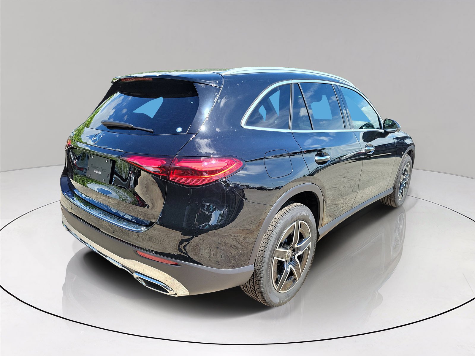 New 2027 Black Mercedes-Benz GLC 300 image 36