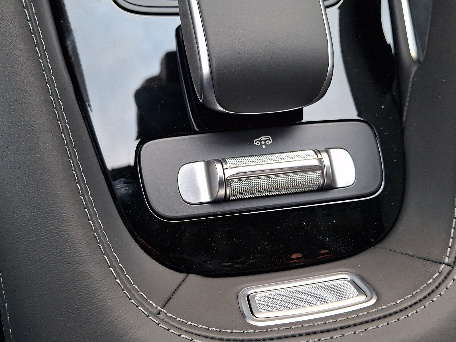 New 2026 Obsidian Black Metallic Mercedes-Benz AMG® GLE 63 S 4MATIC+ SUV image 14