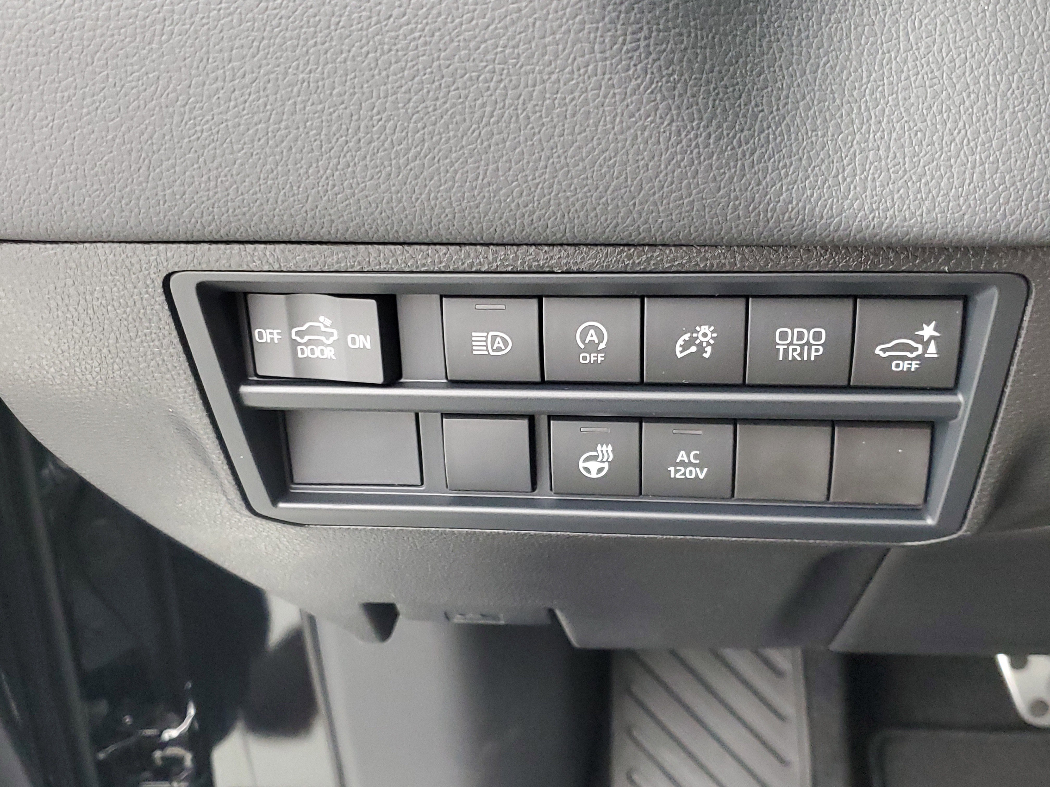 2026 Toyota Tundra Limited - Photo 32
