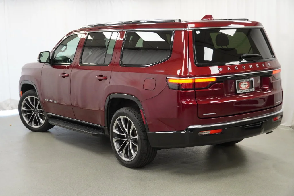 Used 2022 Red Jeep Series II image 18