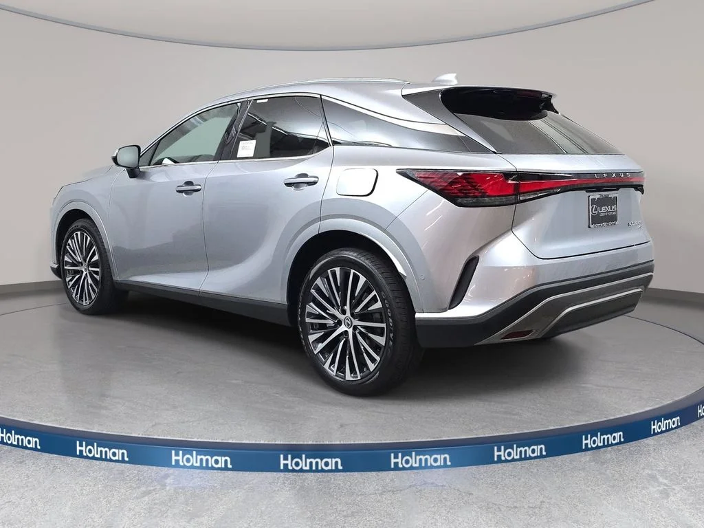 New 2026 Iridium Lexus PREMIUM PLUS image 7