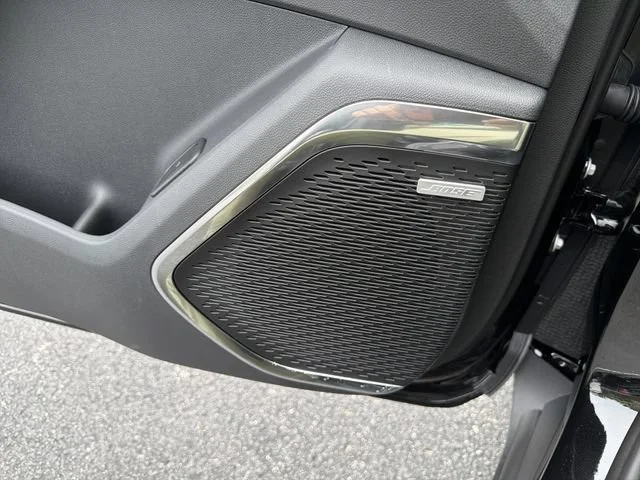 New 2026 Ebony Twilight Metallic GMC Elevation image 24