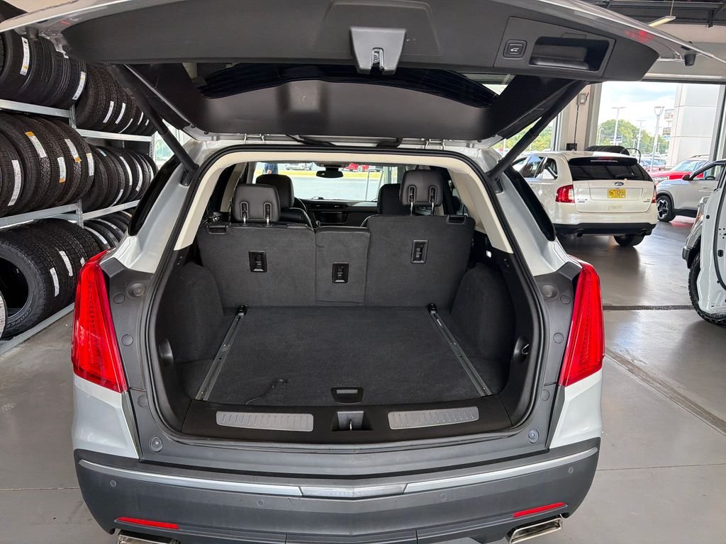 Used 2018 Silver Cadillac Luxury image 9