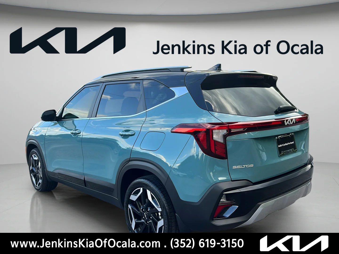 Used 2026 Pluton Blue/Black Roof Kia SX image 5