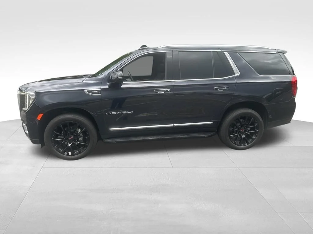 Used 2023 Blue GMC Denali image 15