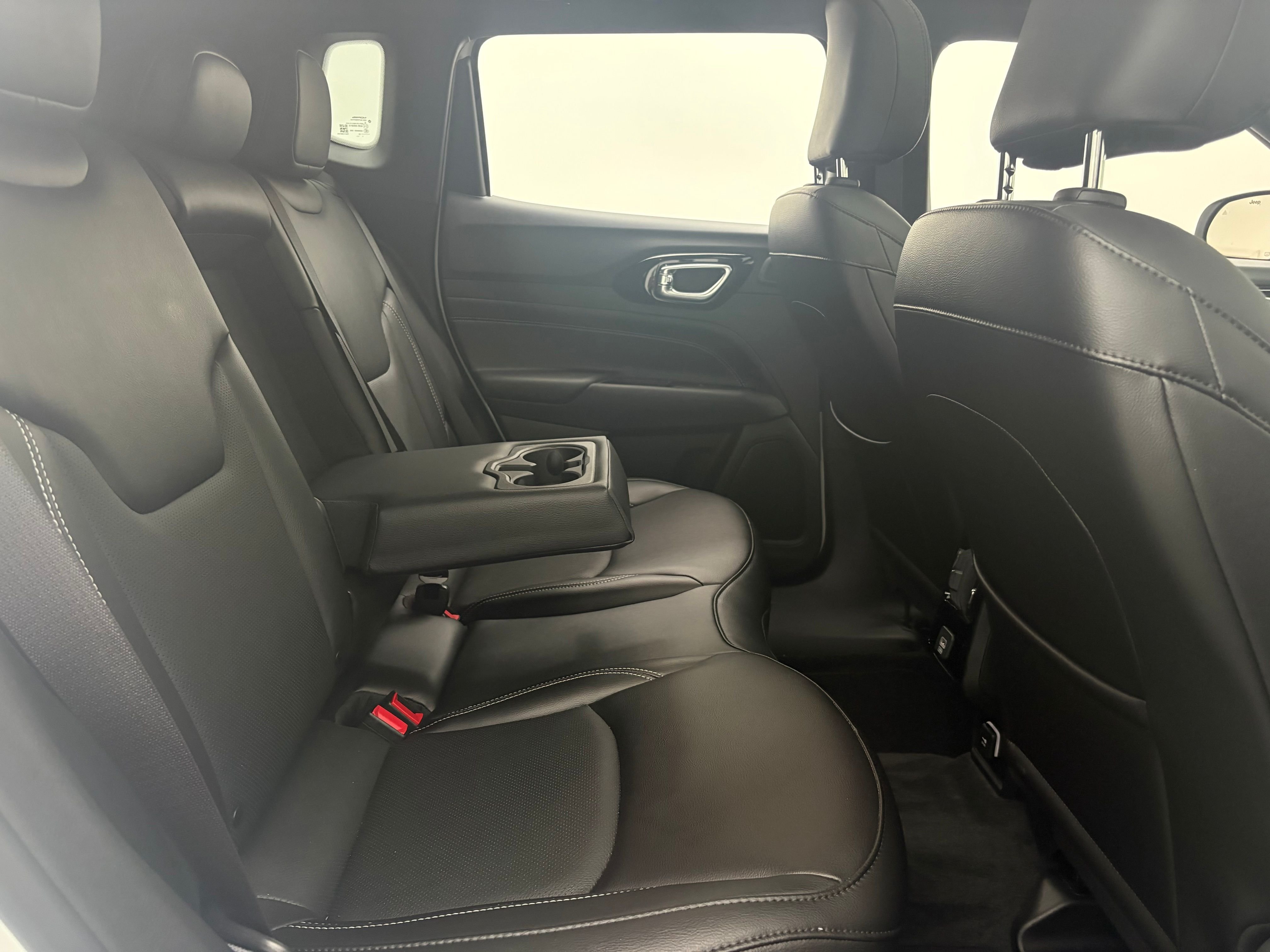 Used 2023 Bright White Clearcoat Jeep Limited image 33