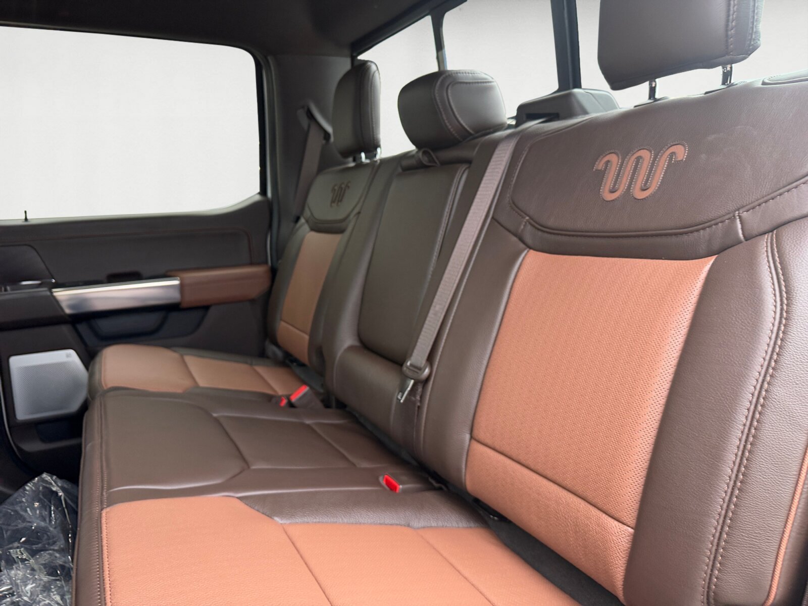 New 2026 Star White Metallic Tri-Coat Ford King Ranch image 13