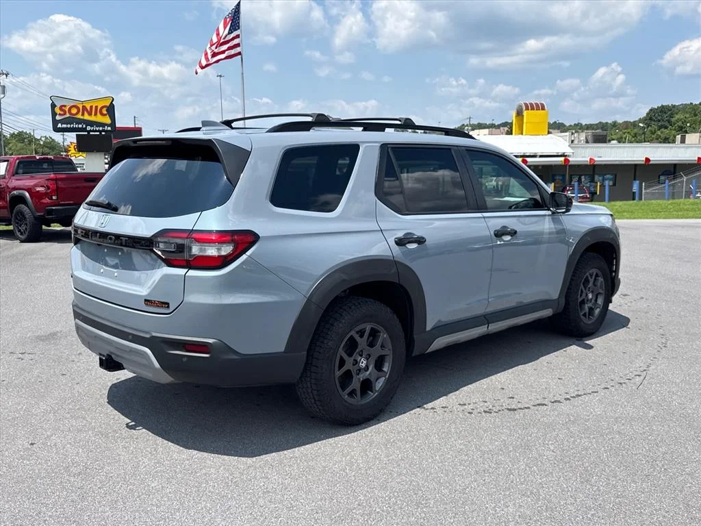 Used 2023 Blue Honda TrailSport image 5