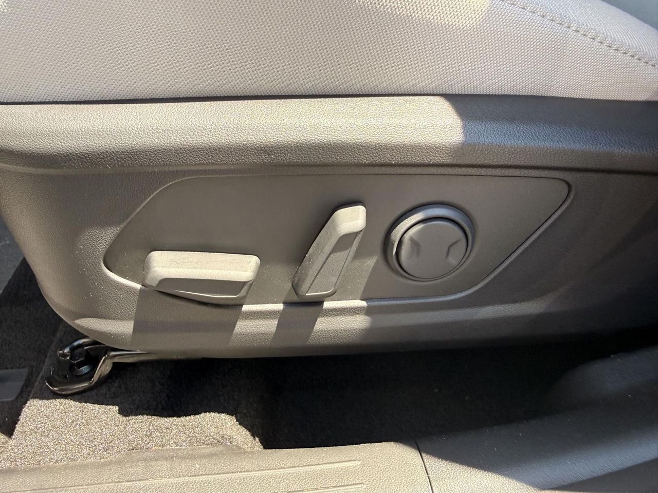 New 2026 Ecotronic Gray Hyundai SEL AWD image 13