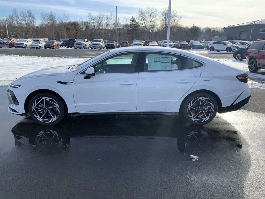 New 2026 White Hyundai SEL Sport image 5