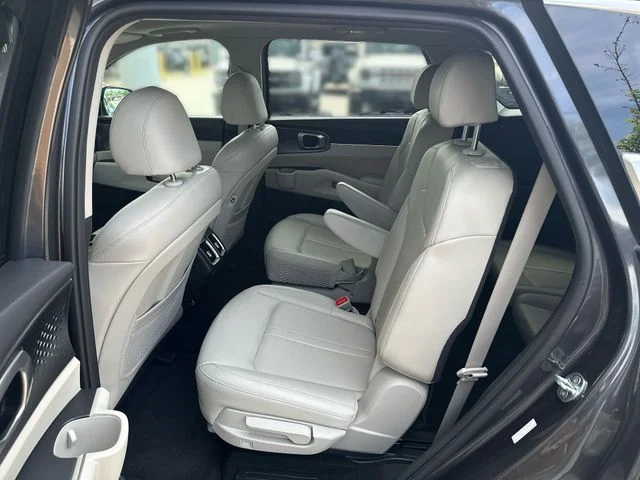 Used 2022 Gray Kia EX image 24