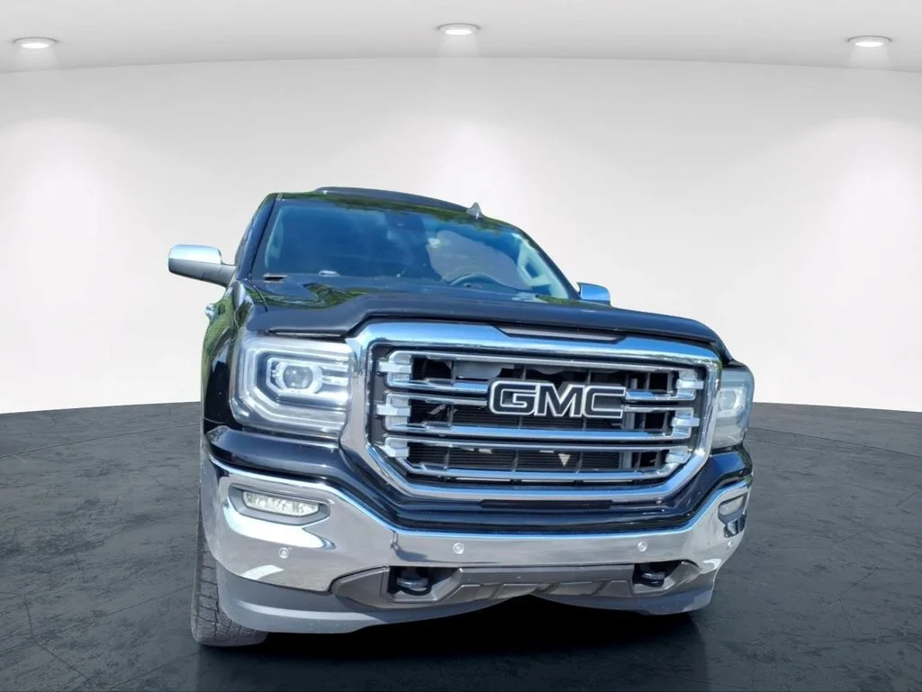 Used 2016 Black GMC SLT image 10