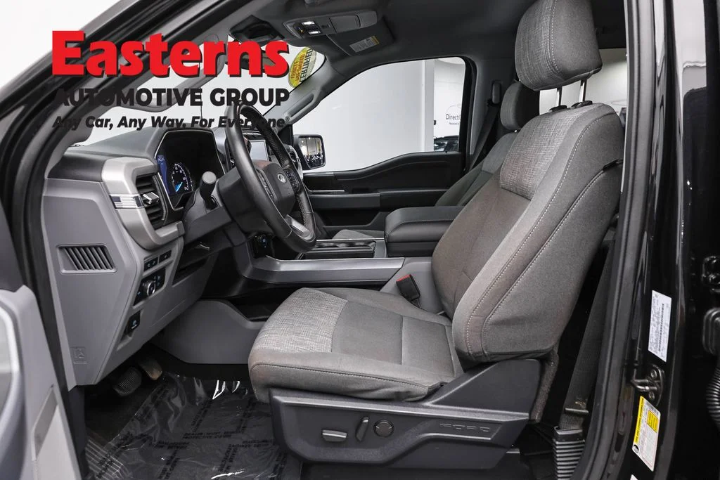 Used 2023 Black Ford XLT image 14