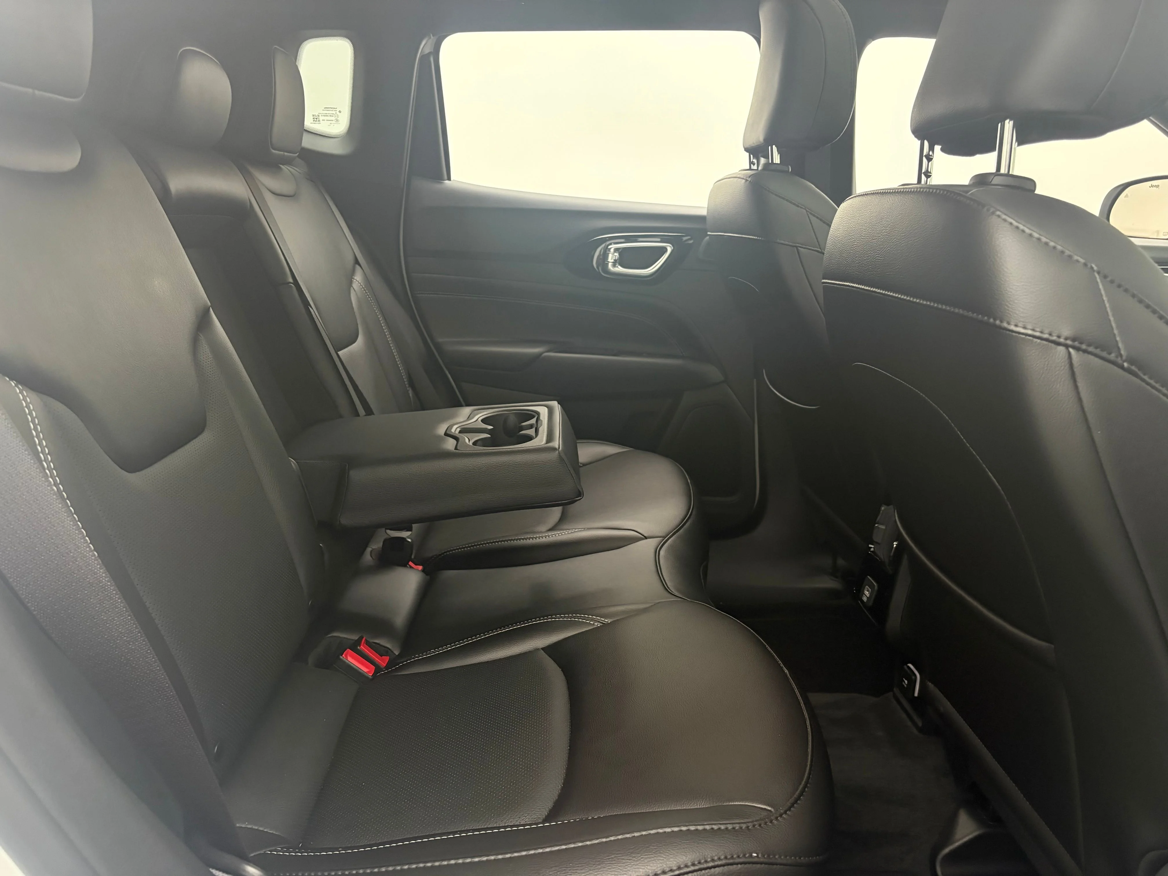 Used 2023 Bright White Clearcoat Jeep Limited image 33