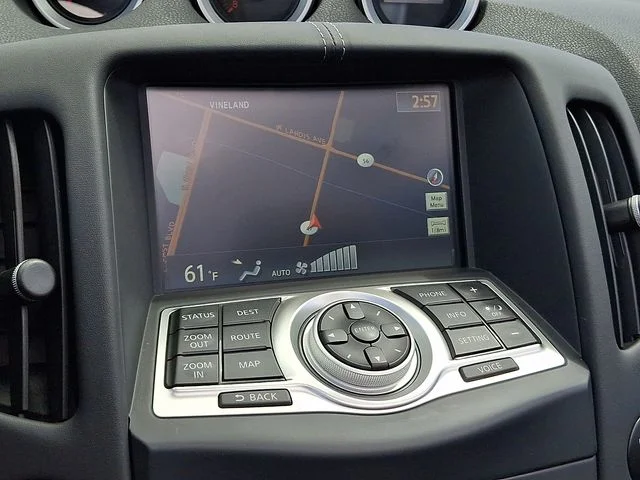 Used 2019 Gray Nissan  image 16