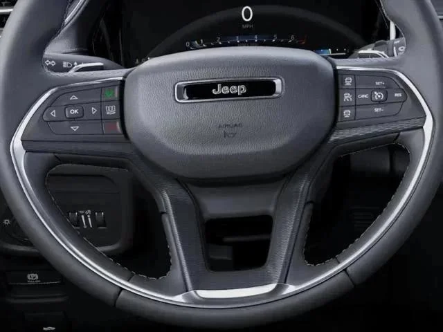 New 2026 Bright White Clear-Coat Exterior Paint Jeep Laredo image 123